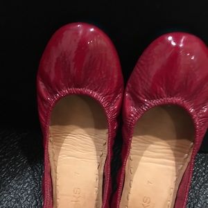 Red patent size 7